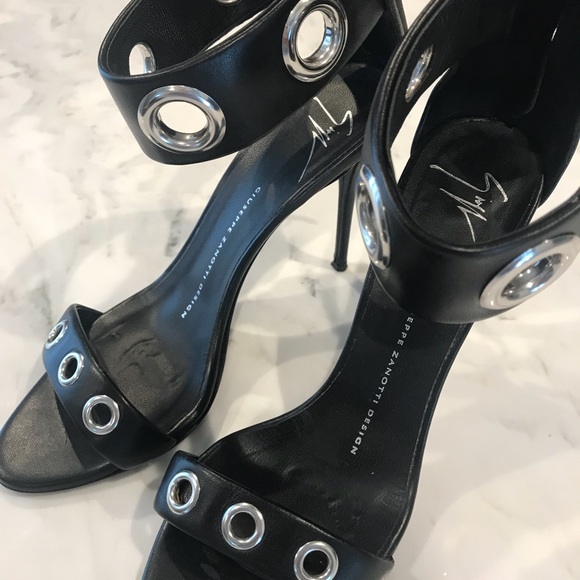 Giuseppe Zanotti Grommet Leather Sandals Size 37 - Picture 3 of 8